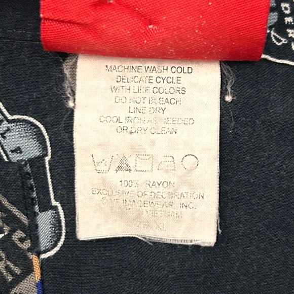 NFL Oakland Raiders Mens XL Black All Over Print Hawaiian Button Front Shirt Vtg - Picture 4 of 7